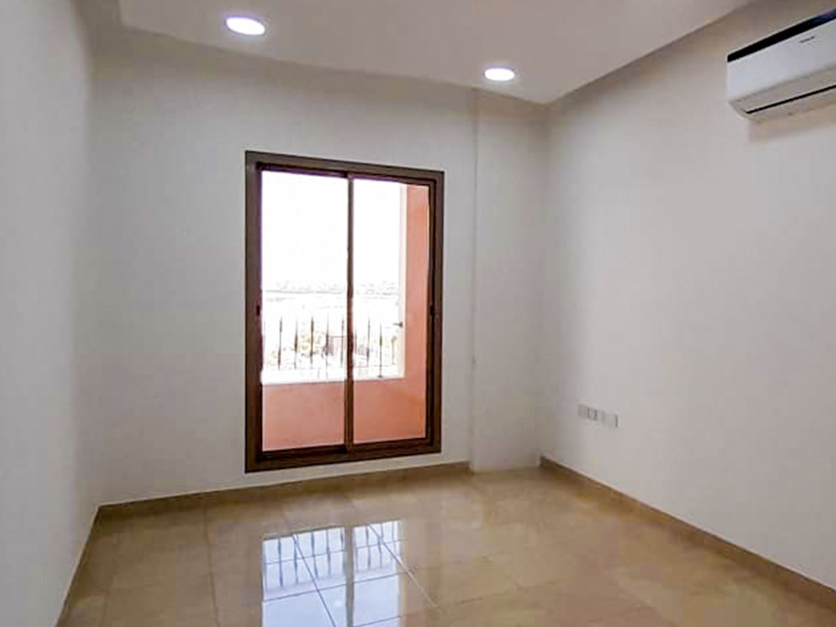 House me commercial apartment in seef