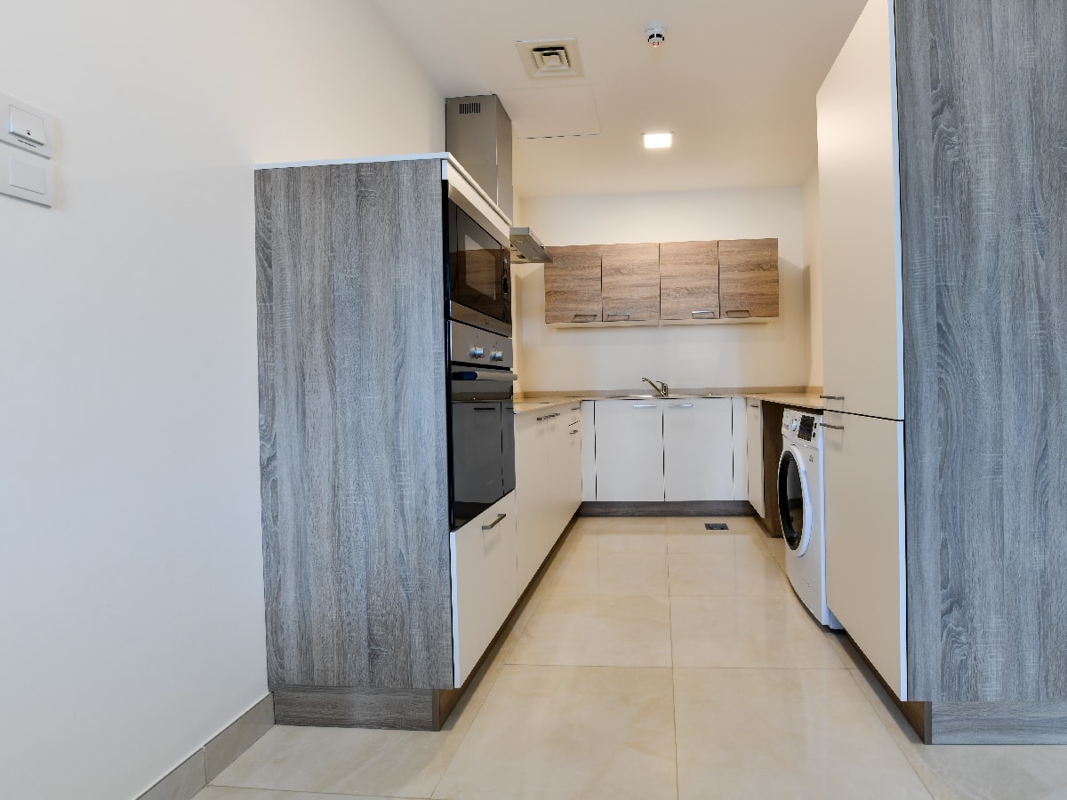 Luxury 1 Bedroom Apartment for Sale in Juffair with small kitchen.