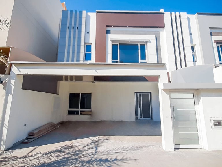 Villa for Sale in Karranah