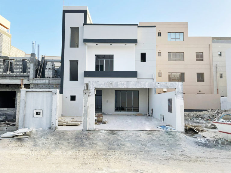 Luxury 4 Bedrooms Villa for Sale in Jid Al Haj