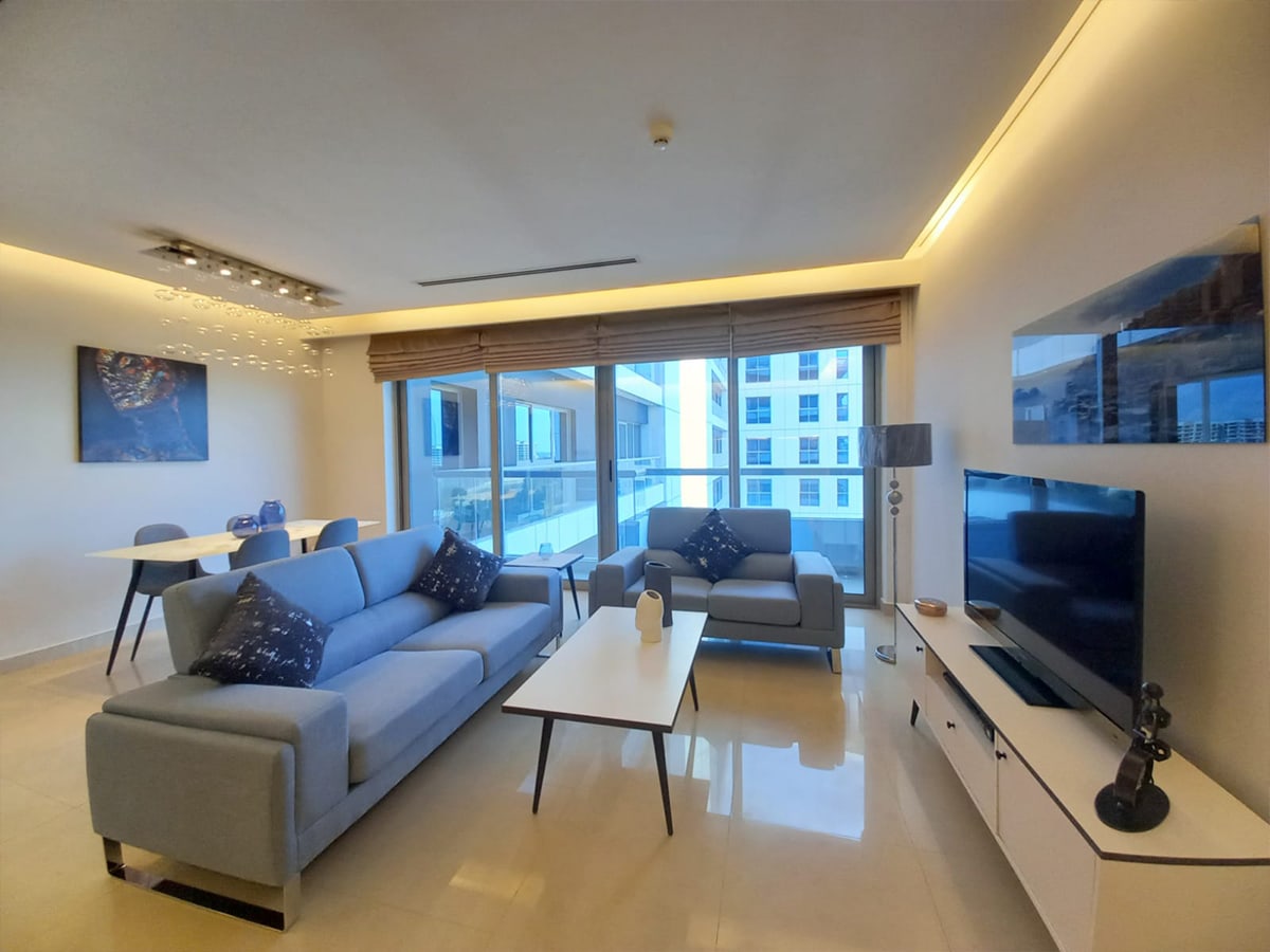 Luxury | 2BR Flat for Sale in Reef Island | House Me