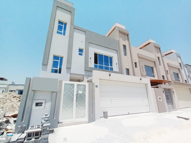 Luxury 4 Bedrooms Villa for Sale in Jid Al Haj Area