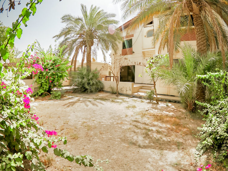 Villa for Sale in Sanad