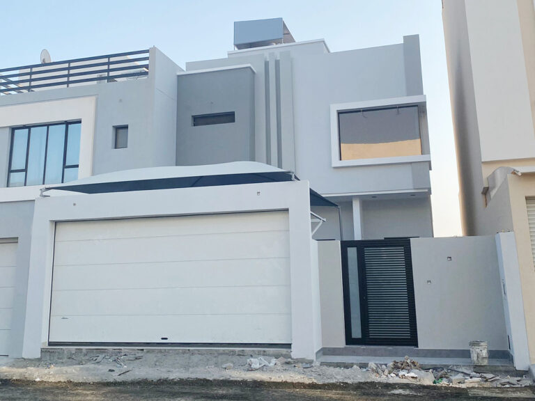 Luxury 3 Bedrooms villa for sale in Durrat Al Muharraq