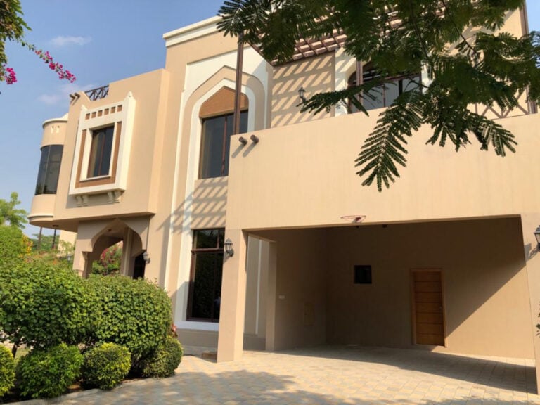 Luxury Villa for Rent in Al Jasra with Huge Garden and Pool