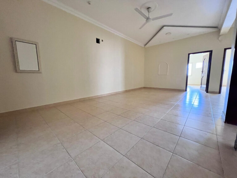 Spacious 2 bedroom apartment for rent in jeblat habshi