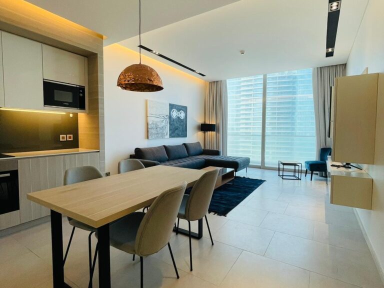 Luxury duplex 1BR Apartment in Juffair