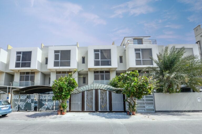 4 Bedrooms Villa for Sale in Tubli | near Ansar Gallery