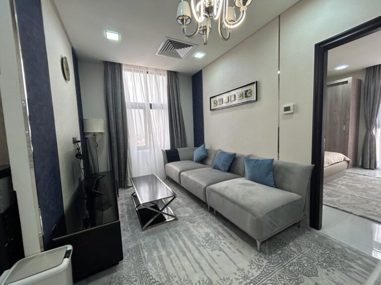 Luxury furnished 1BR Apartment in Janabiyah for Rent | Pool | house me
