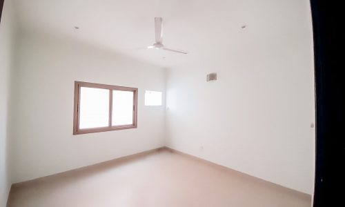 Prime Location Bright Flat with Ceiling Fan and Window for Rent in Jeblat Habshi.