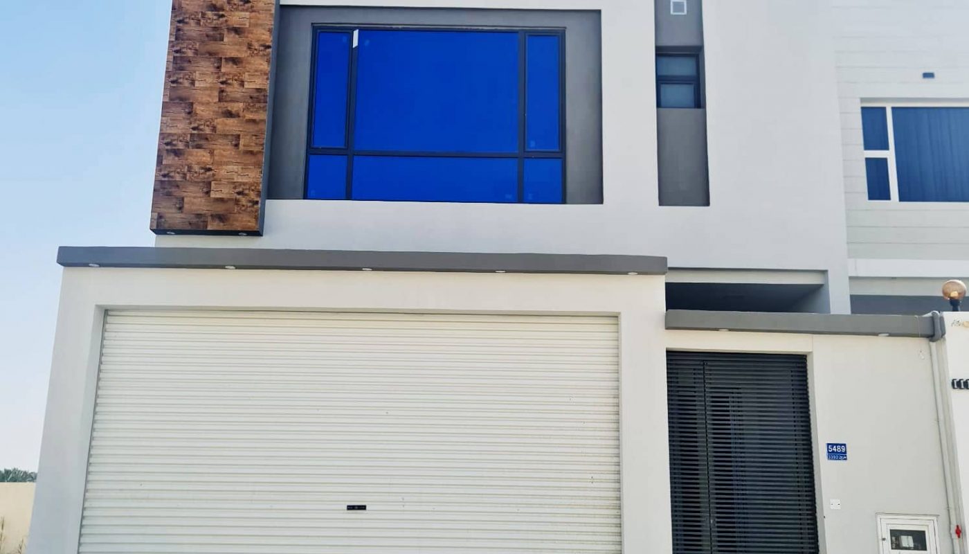 New Villa with a Garage for Sale in Malkiyah.