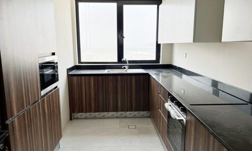 3BR Fancy Apartment for Sale in Amwaj Islands with a view of the ocean.