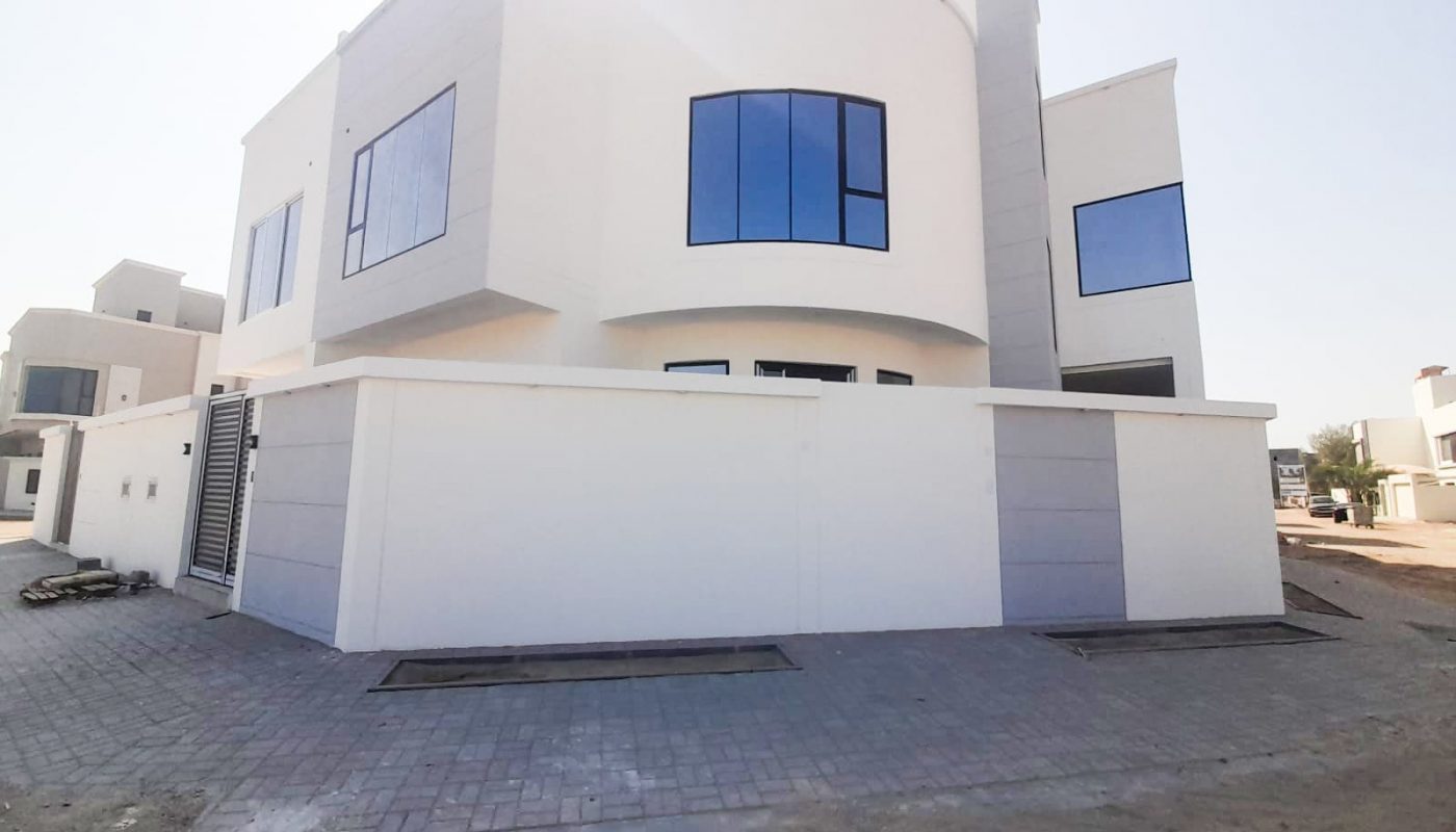 Luxury Villa for sale in al shakhura