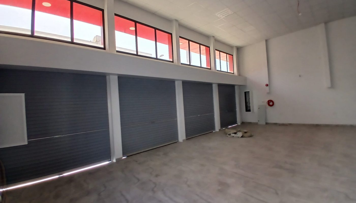 Well Maintained shop for Rent in Sanad | Semi Fitted | House me