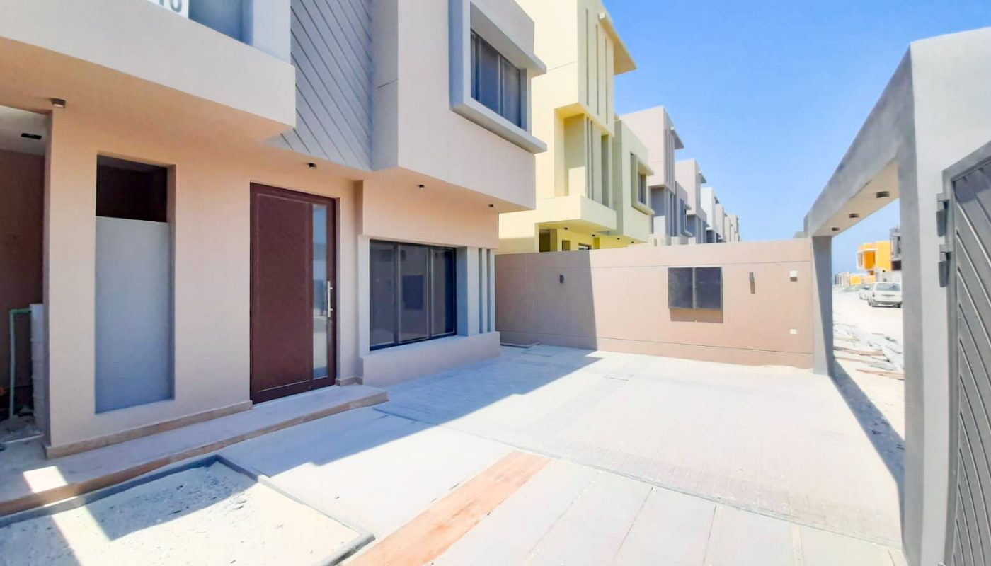 Luxury | 3 Bedrooms House for Sale in a residential area.