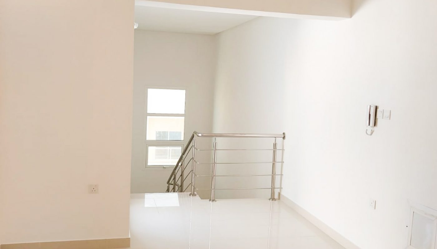 A 6BR Villa for Sale in Galali with a bright and spacious garden.