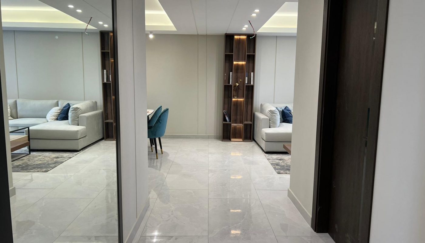 Keywords: hallway, mirror, couch