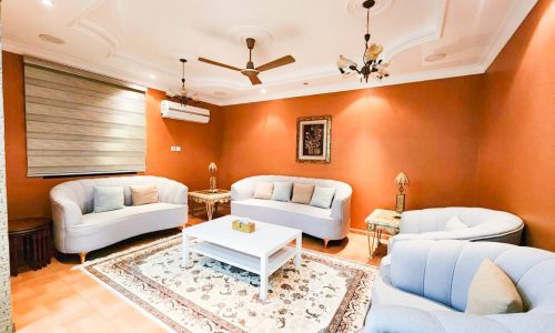 Luxury 3 Bedrooms Villa for Sale in Hamad Town