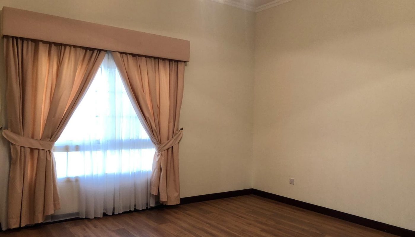 71443785-f5e7-42bb-94f3-5d85649cb5bd