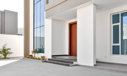 The Auto Draft of a modern house stands at the entrance in Dubai.