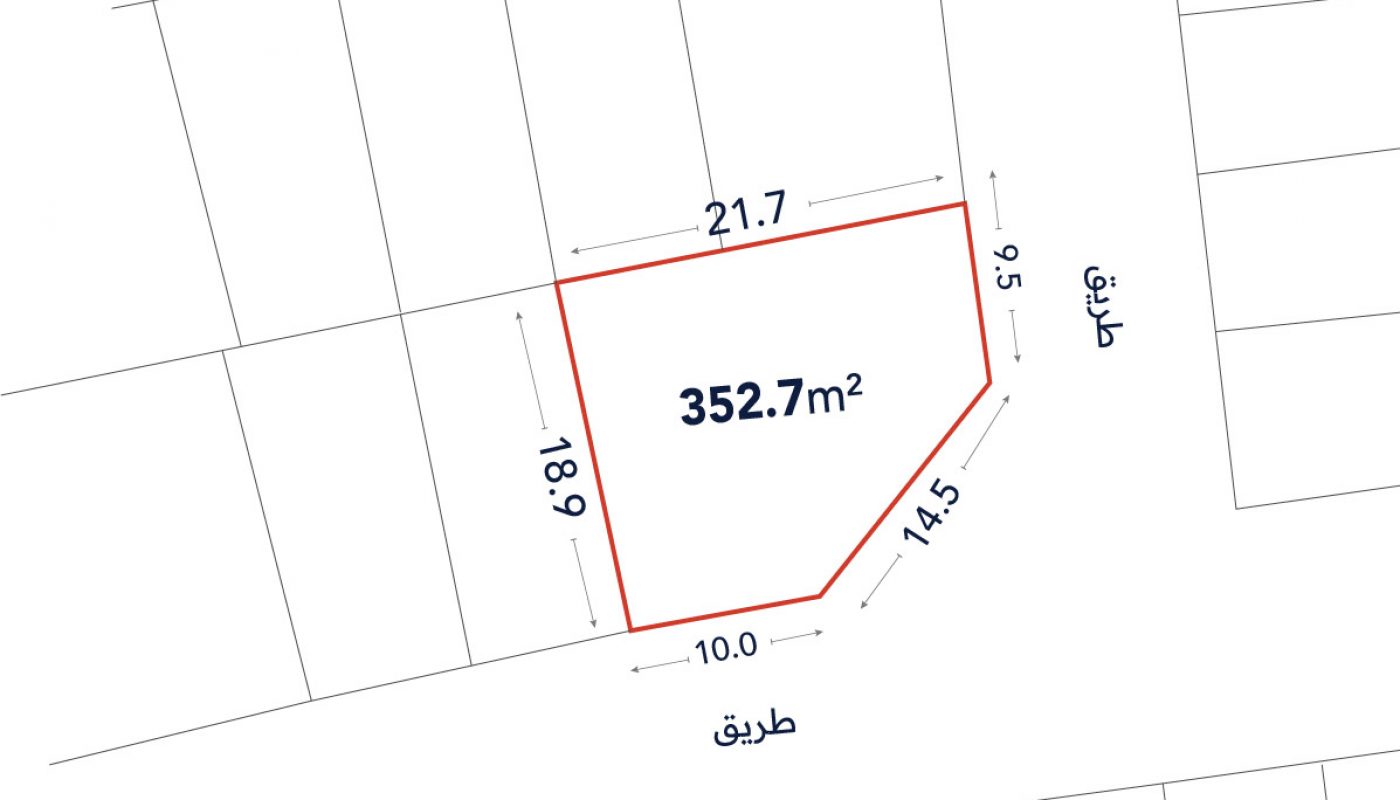 A land plot outlined in red with a total area of 352.7 square meters, showing side lengths and adjacent roads labeled in Arabic.