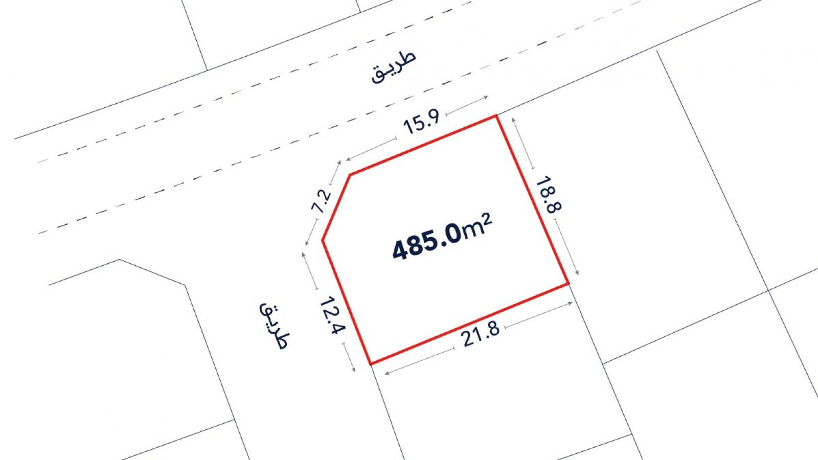 قطعة أرض مخططة باللون الأحمر بمساحة 485.0 متر مربع، وتظهر الأطوال الجانبية والطرق المجاورة مكتوب عليها باللغة العربية.