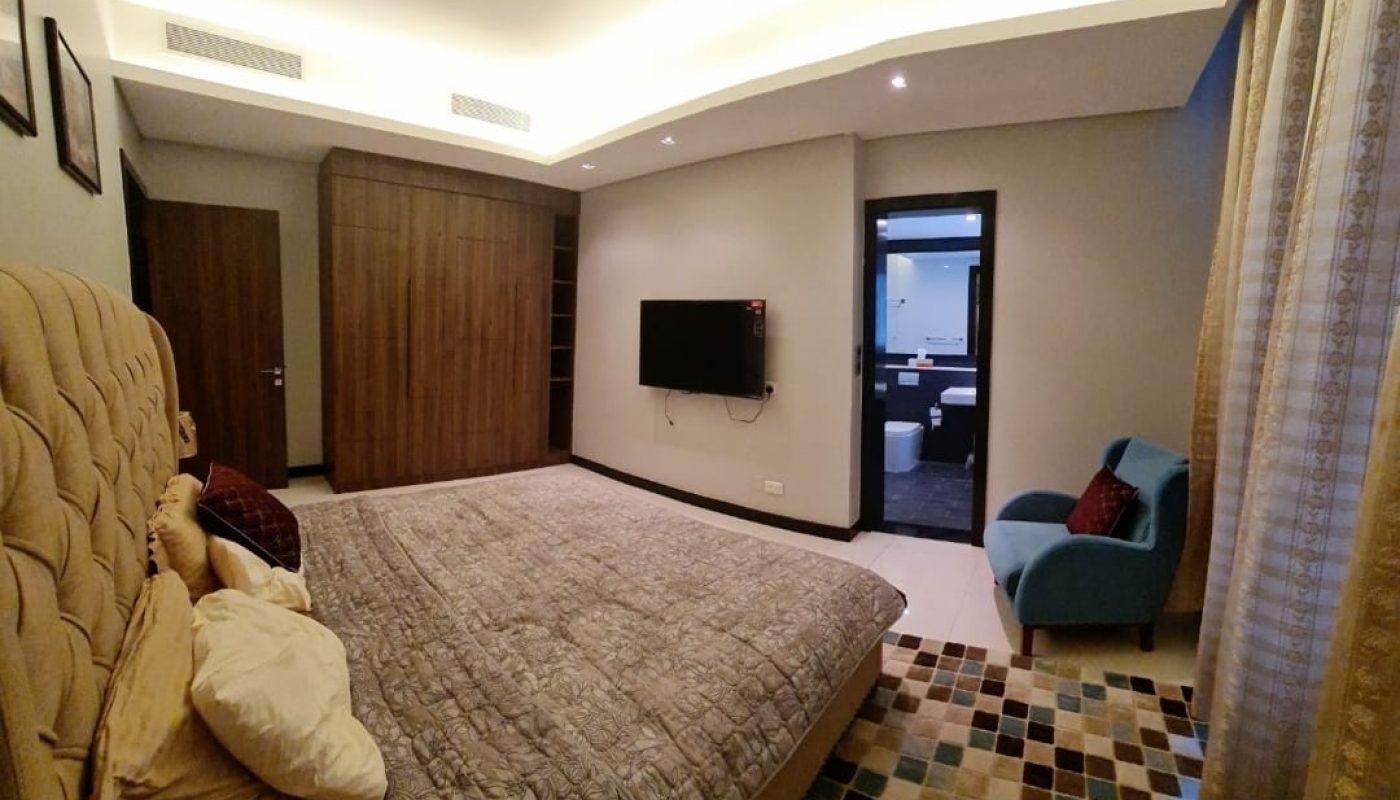 Amazing 2BR Flat for Rent in Juffair with TV.