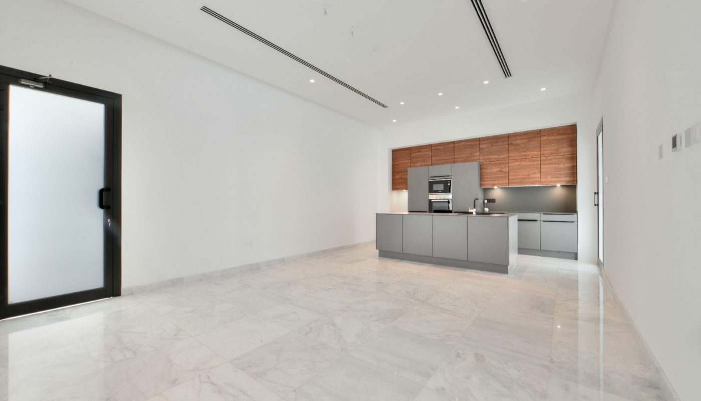 Keywords: Modern Villa with Glass Door for Sale in Janabiyah