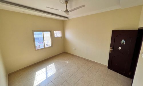 A spacious apartment for rent in Jeblat Habshi with tiled floors and a ceiling fan.