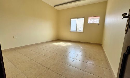 Apartment for rent with tiled floor and ceiling fan available for a family in Jeblat Habshi.