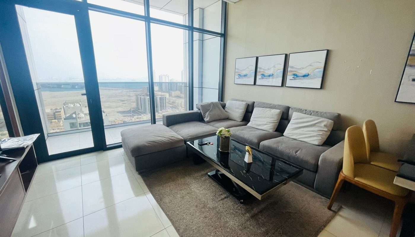 Luxury 1 Bedroom Apartment in Juffair w Balcony